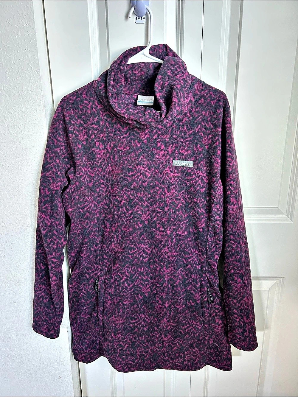 Columbia Women's Abstract Long Fleece Jacket Pink & Black XL